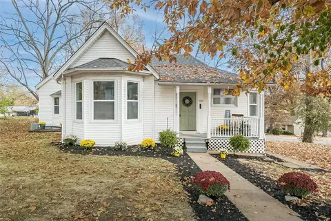 9103 Shelley Ave, Saint Louis, MO 63114