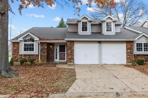 13317 Chapel Mill Dr, Saint Louis, MO 63141