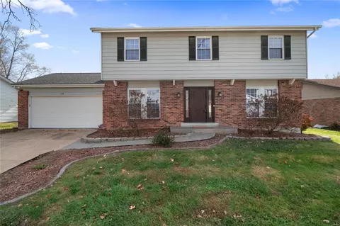 436 Melanie Meadows Ln, Ballwin, MO 63021