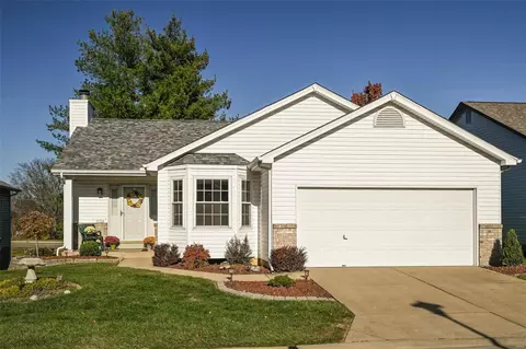 1670 Chapman Ct, Saint Charles, MO 63303