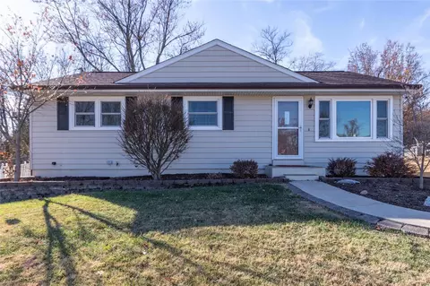 10455 Dandridge Dr, Saint Louis, MO 63123