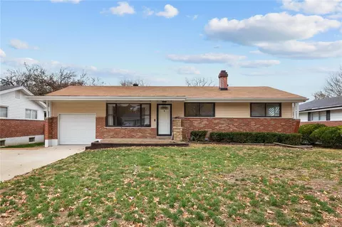 9843 Monarch Dr, Saint Louis, MO 63136