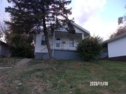 8903 Scottdale Ave, Saint Louis, MO 63136