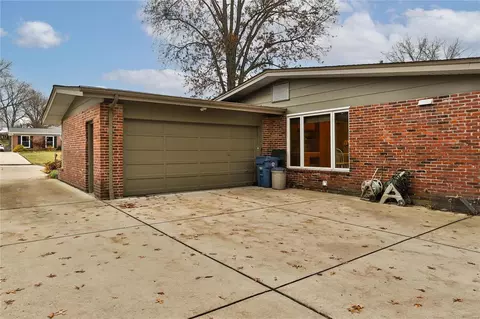 322 Algonquin Dr, Ballwin, MO 63011 photo 99