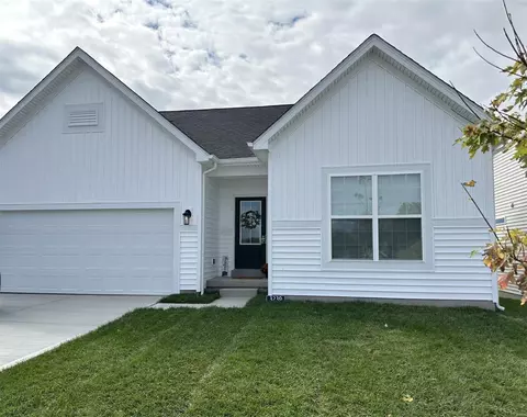3239 River Breeze Dr, Saint Charles, MO 63301