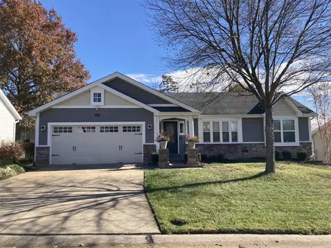 633 Bull Valley Dr, St. Peters, MO 63304