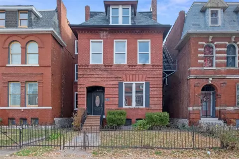 2528 California Ave, Saint Louis, MO 63104