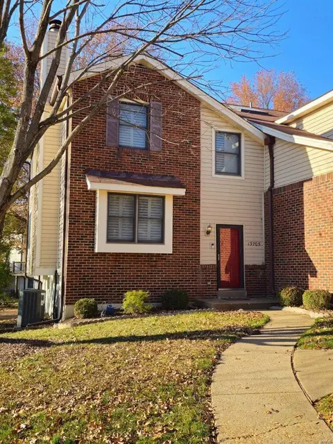 13705 La Malone Ct, Saint Louis, MO 63128