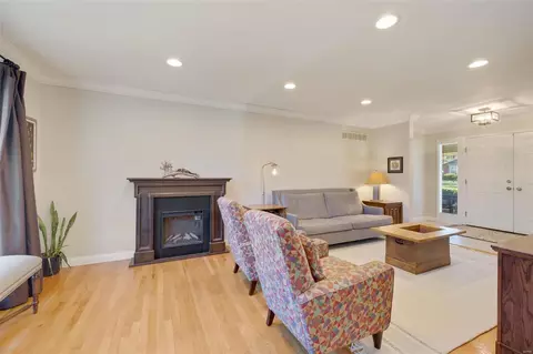 413 Iron Lantern Dr, Ballwin, MO 63011 photo 5
