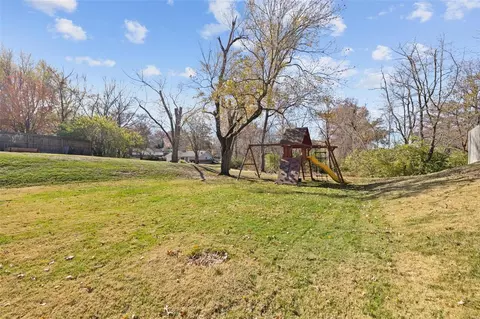 413 Iron Lantern Dr, Ballwin, MO 63011 photo 32