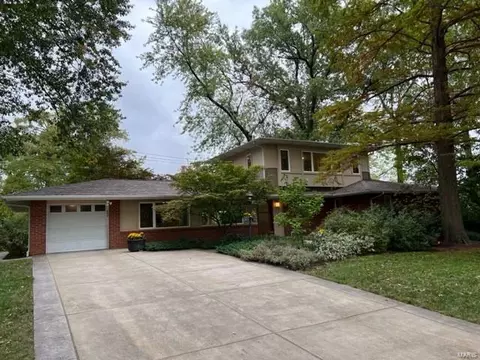 779 Lantern Ln, Olivette, MO 63132