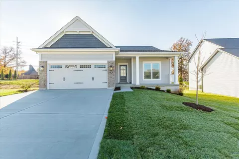 3 Denbrook Ter, Saint Charles, MO 63301