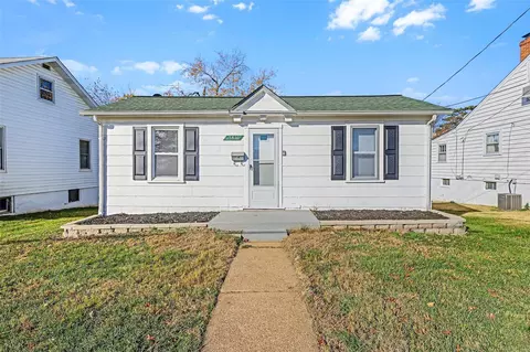 2811 Brazeau Ave, Saint Louis, MO 63144