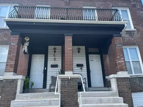 3245 Pennsylvania Ave, Saint Louis, MO 63118