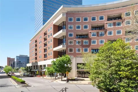 155 Carondelet Plz #800, Saint Louis, MO 63105