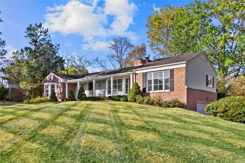 19 Morwood Ln, Saint Louis, MO 63141