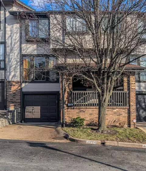 2334 Driftwood Pl, Saint Louis, MO 63146