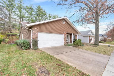 1254 Weatherton Pl, Ballwin, MO 63021 photo 3