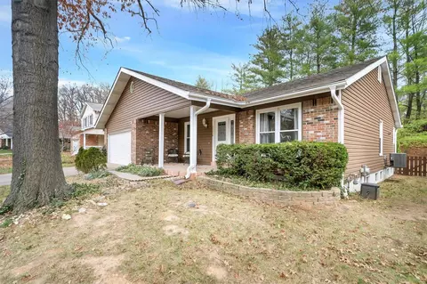 1254 Weatherton Pl, Ballwin, MO 63021 photo 5