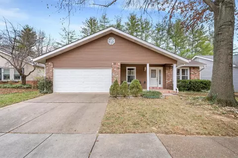 1254 Weatherton Pl, Ballwin, MO 63021 photo 2