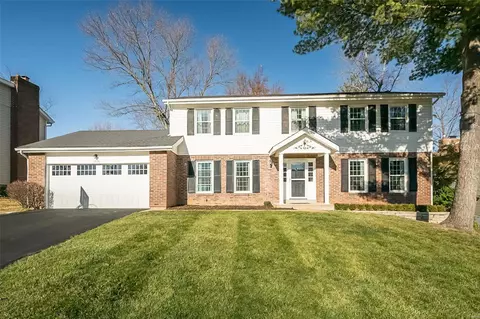 1974 Claymills Dr, Chesterfield, MO 63017