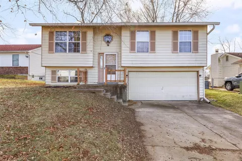 514 Merribrook Ln, O'fallon, MO 63368