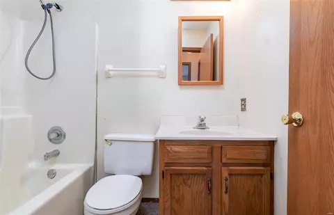 Bath - 514 Merribrook Ln, O'fallon, MO 63368 photo 3 of 5