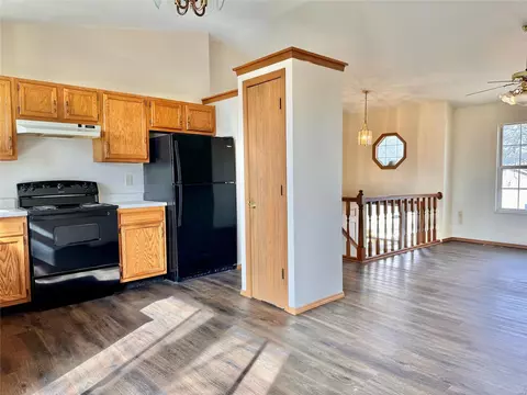 Kitchen - 514 Merribrook Ln, O'fallon, MO 63368 photo 1 of 4