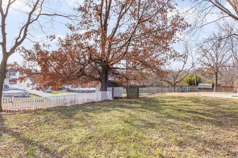 Exterior - 514 Merribrook Ln, O'fallon, MO 63368 photo 9 of 15