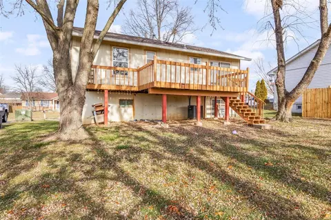Exterior - 514 Merribrook Ln, O'fallon, MO 63368 photo 4 of 15