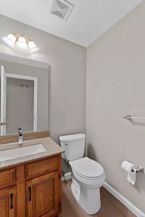 723 Charleston Oaks Dr, Ballwin, MO 63021 photo 19