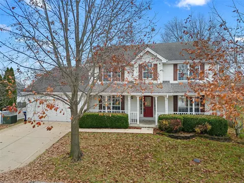 723 Charleston Oaks Dr, Ballwin, MO 63021 photo 2