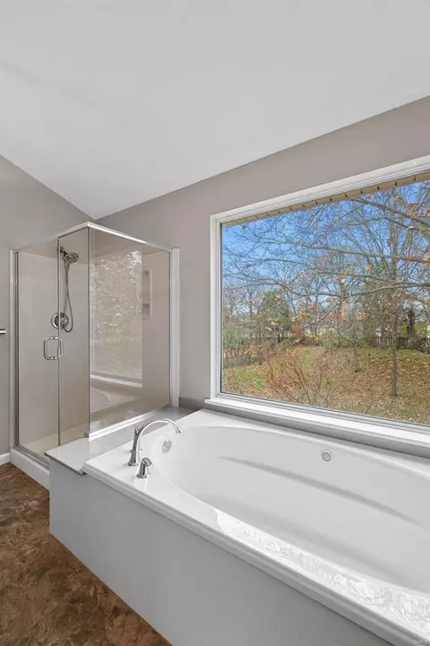 723 Charleston Oaks Dr, Ballwin, MO 63021 photo 32