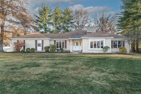 14864 Grassmere Ct, Chesterfield, MO 63017