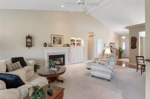 708 Castle Ridge Dr, Ballwin, MO 63021 photo 7