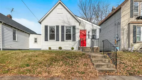 4073 Schiller Pl, Saint Louis, MO 63116