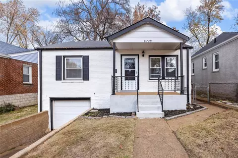 8729 White Ave, Saint Louis, MO 63144