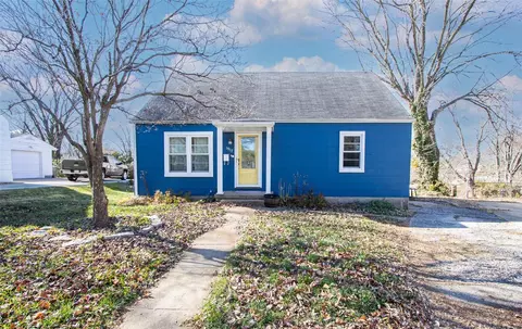 1917 Mcnair Pl, Saint Charles, MO 63301