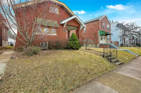 Exterior - 5318 Devonshire Ave, Saint Louis, MO 63109 photo 2 of 9