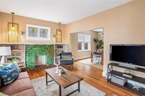 Living - 5318 Devonshire Ave, Saint Louis, MO 63109 photo 1 of 3