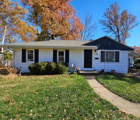 876 Dewberry Ct, Saint Louis, MO 63122