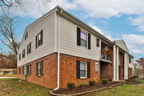 1419 Durango Ln #2, Fenton, MO 63026