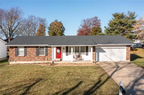 6 El Perro Dr, Saint Peters, MO 63376