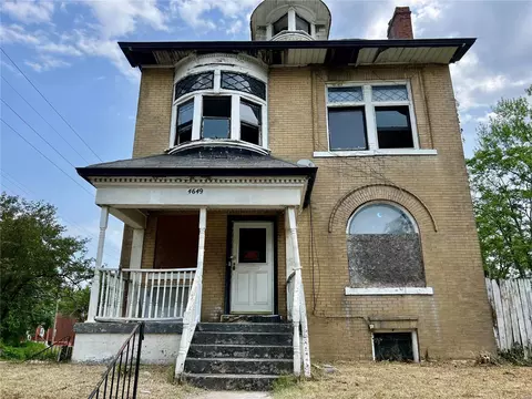 4649 Cote Brilliante Ave, Saint Louis, MO 63113
