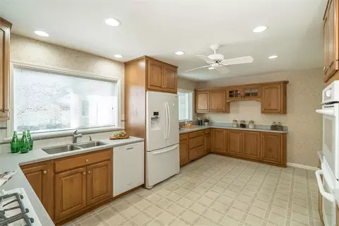 401 Devon Ct, Ballwin, MO 63011 photo 27