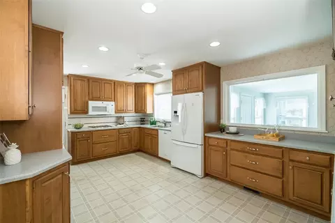 401 Devon Ct, Ballwin, MO 63011 photo 20
