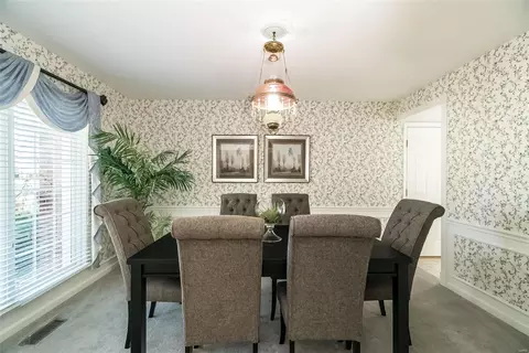 401 Devon Ct, Ballwin, MO 63011 photo 9