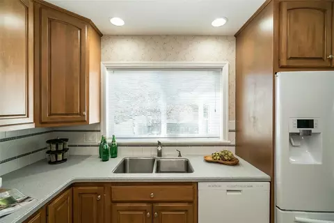 401 Devon Ct, Ballwin, MO 63011 photo 25