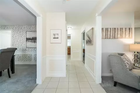 401 Devon Ct, Ballwin, MO 63011 photo 5