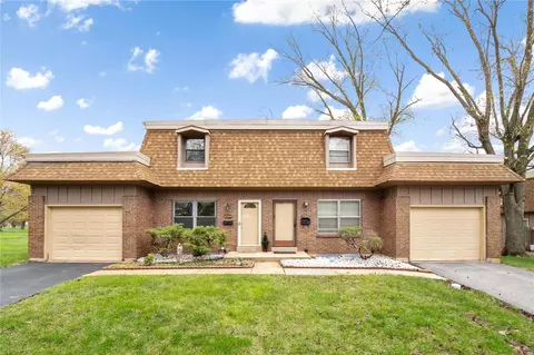 2344 Charlemagne Dr, Maryland Heights, MO 63043